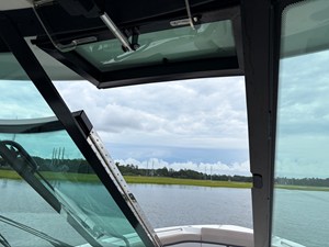 Boston Whaler 330 Vantage 47 2026 Boston Whaler 330 Vantage 48