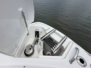 Boston Whaler 330 Vantage 55 2026 Boston Whaler 330 Vantage 56