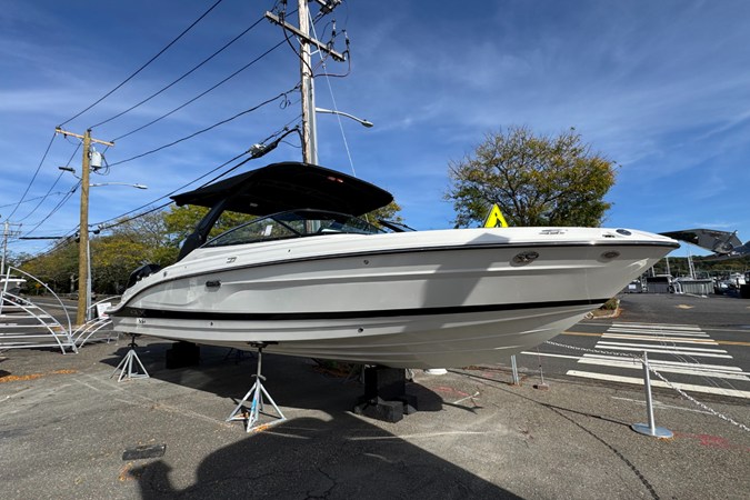 2026 Sea Ray SLX 280 Outboard 2