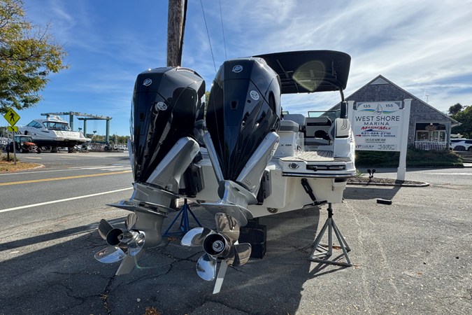 2026 Sea Ray SLX 280 Outboard 4