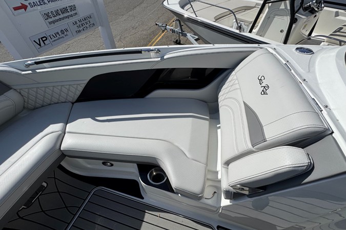 2026 Sea Ray SLX 280 Outboard 26