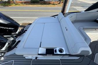 Sea Ray SLX 280 Outboard 5 2026 Sea Ray SLX 280 Outboard 6