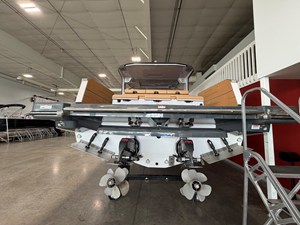Aviara AV40 10 2024 Aviara AV40 11