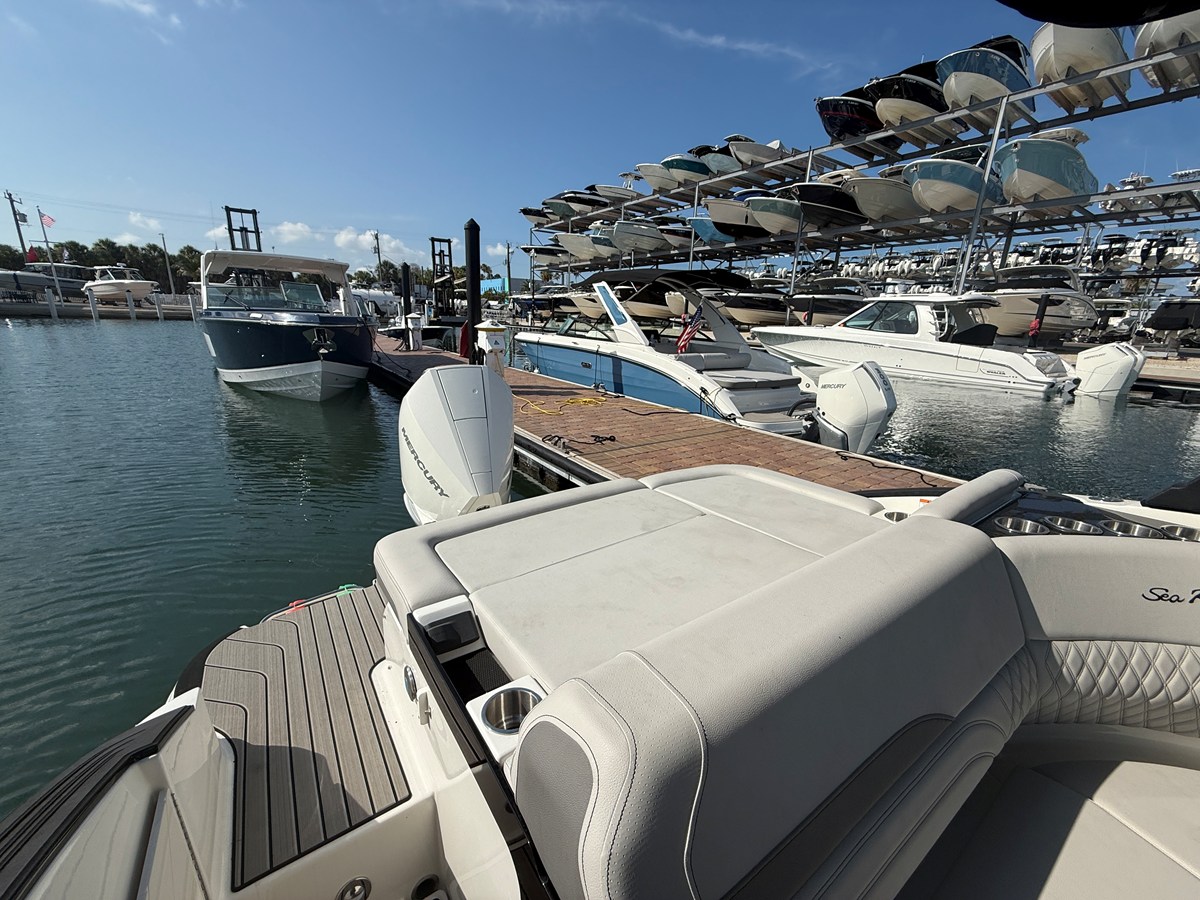 2026 Sea Ray SLX 260 Outboard 20