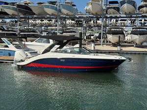 Sea Ray SLX 260 Outboard 1 2026 Sea Ray SLX 260 Outboard 2