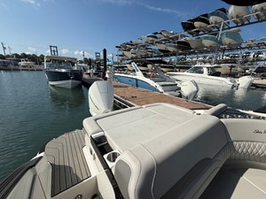 Sea Ray SLX 260 Outboard 19 2026 Sea Ray SLX 260 Outboard 20