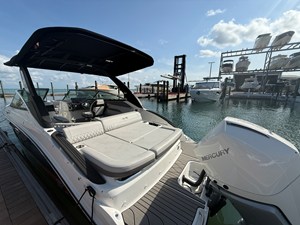 Sea Ray SLX 260 Outboard 21 2026 Sea Ray SLX 260 Outboard 22