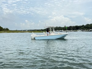 Boston Whaler 210 Montauk 0 2027 Boston Whaler 210 Montauk 1