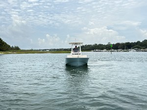 Boston Whaler 210 Montauk 5 2027 Boston Whaler 210 Montauk 6