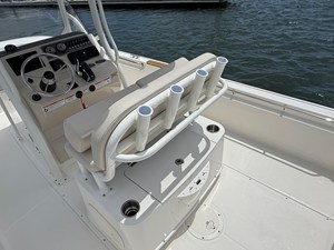 2027 Boston Whaler 210 Montauk 13