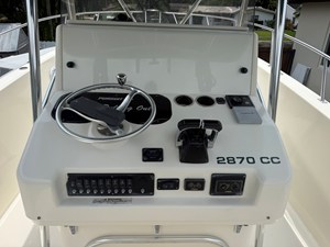 Pursuit 2870 CENTER CONSOLE 24 1999 Pursuit 2870 CENTER CONSOLE 25