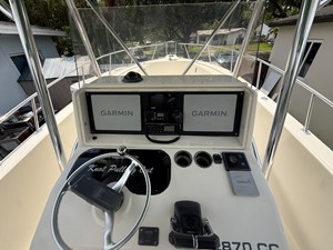 Pursuit 2870 CENTER CONSOLE 25 1999 Pursuit 2870 CENTER CONSOLE 26