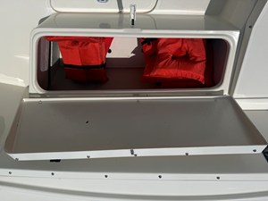 Pursuit 2870 CENTER CONSOLE 44 1999 Pursuit 2870 CENTER CONSOLE 45