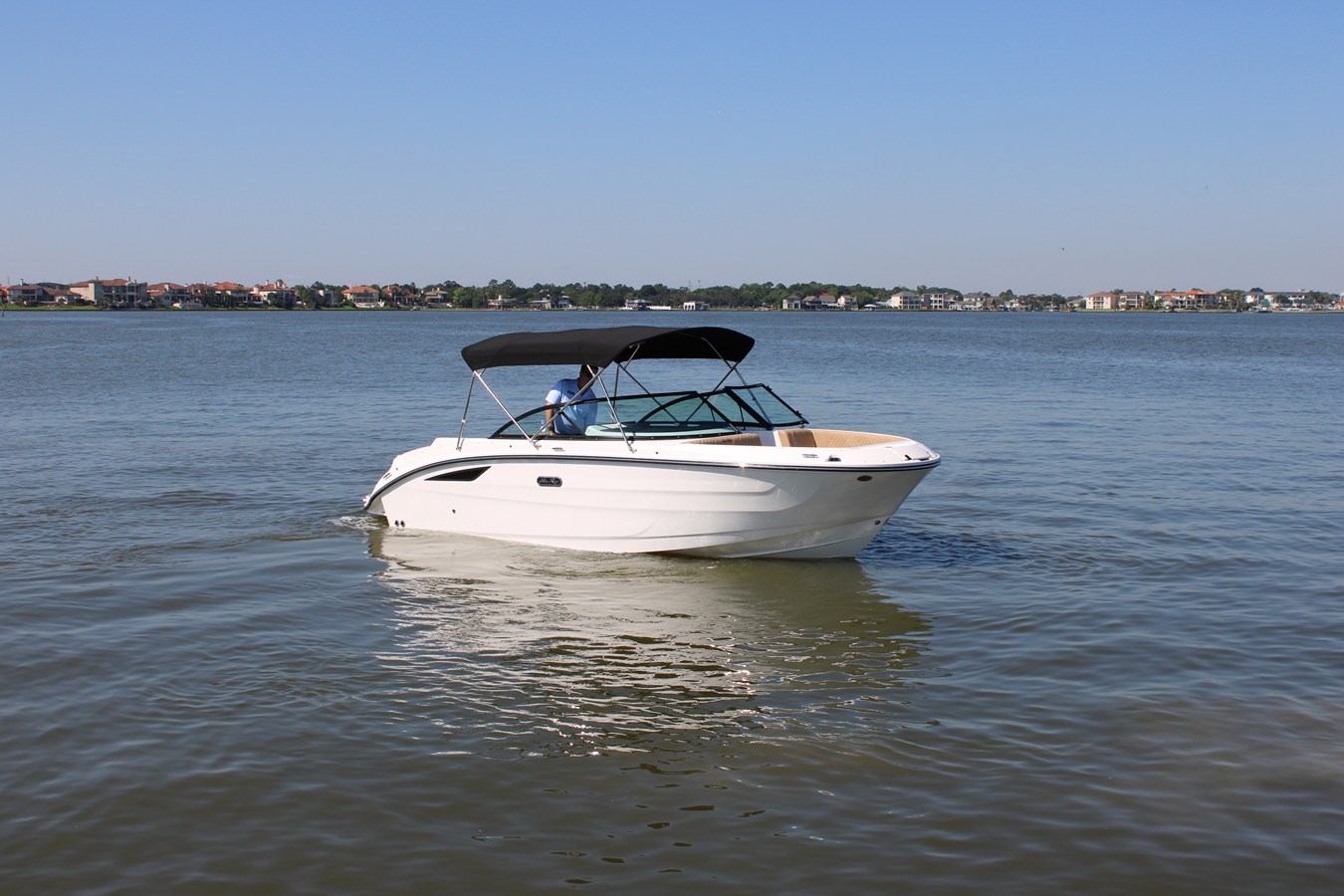 2026 Sea Ray SDX 230 15