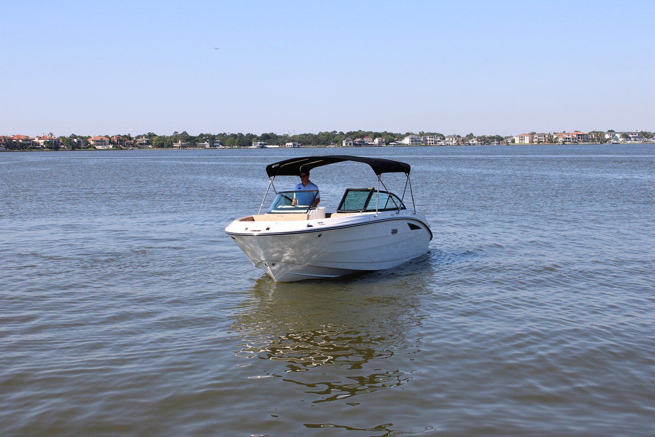 2026 Sea Ray SDX 230 20