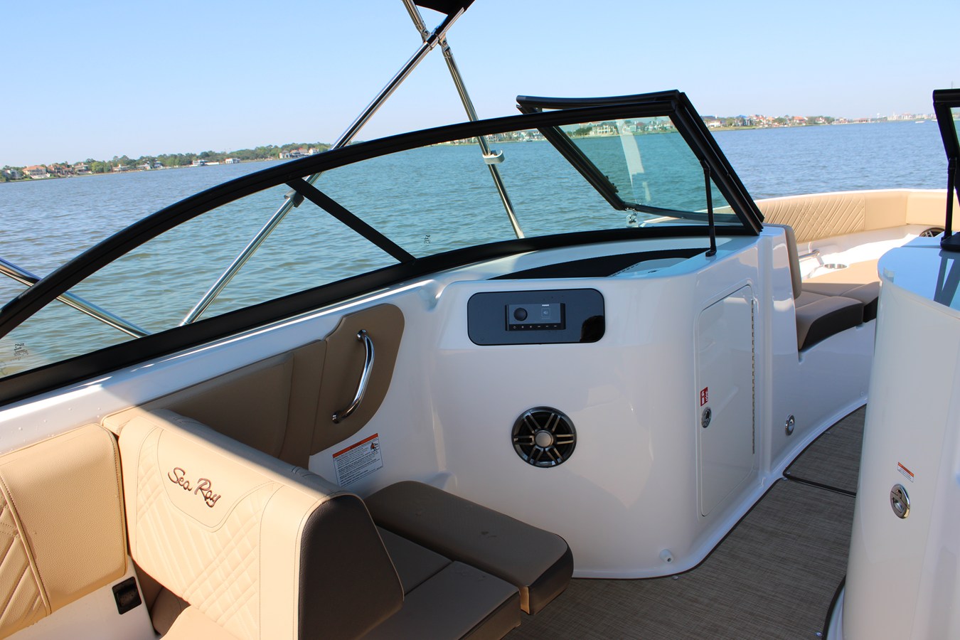 2026 Sea Ray SDX 230 46