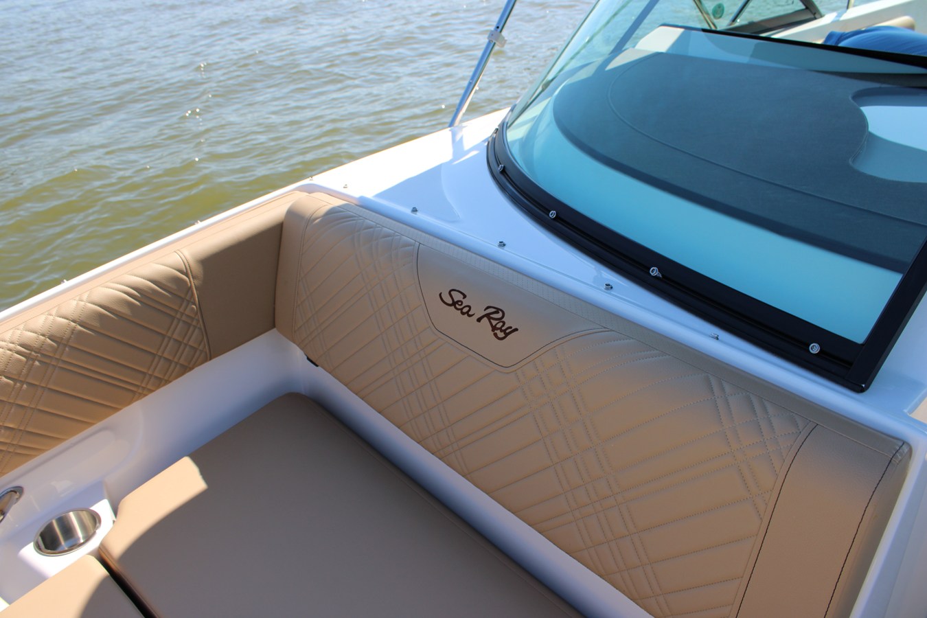 2026 Sea Ray SDX 230 49