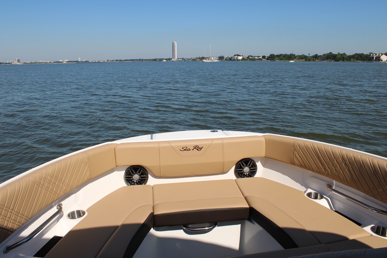 2026 Sea Ray SDX 230 51