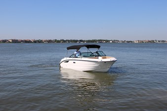 2026 Sea Ray SDX 230 16
