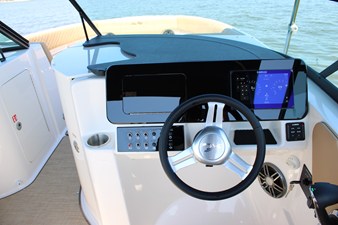 2026 Sea Ray SDX 230 44