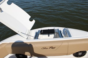 2026 Sea Ray SDX 230 50