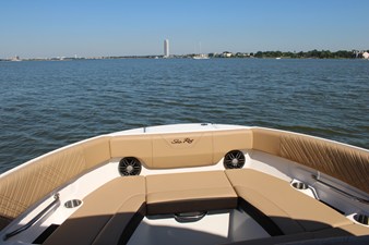 2026 Sea Ray SDX 230 51