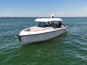 Cruisers Yachts 38 VTR 2 2026 Cruisers Yachts 38 VTR 3