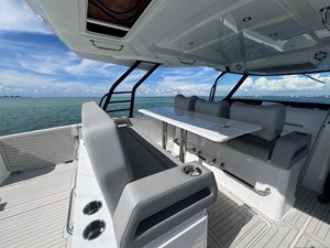 Cruisers Yachts 38 VTR 28 2026 Cruisers Yachts 38 VTR 29