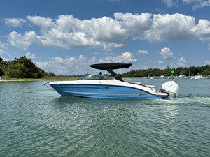 Sea Ray SLX 280 Outboard 7 2027 Sea Ray SLX 280 Outboard 8
