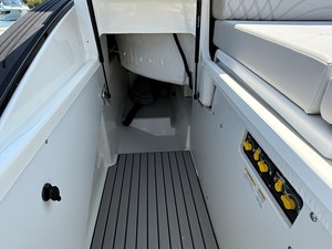 Sea Ray SLX 280 Outboard 24 2027 Sea Ray SLX 280 Outboard 25