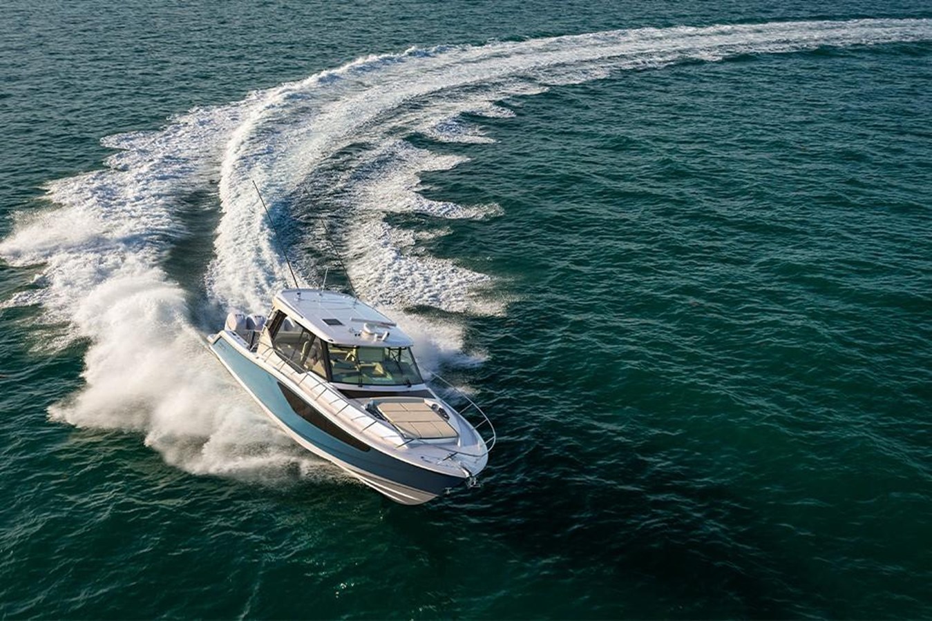 2027 Boston Whaler 405 Conquest 44