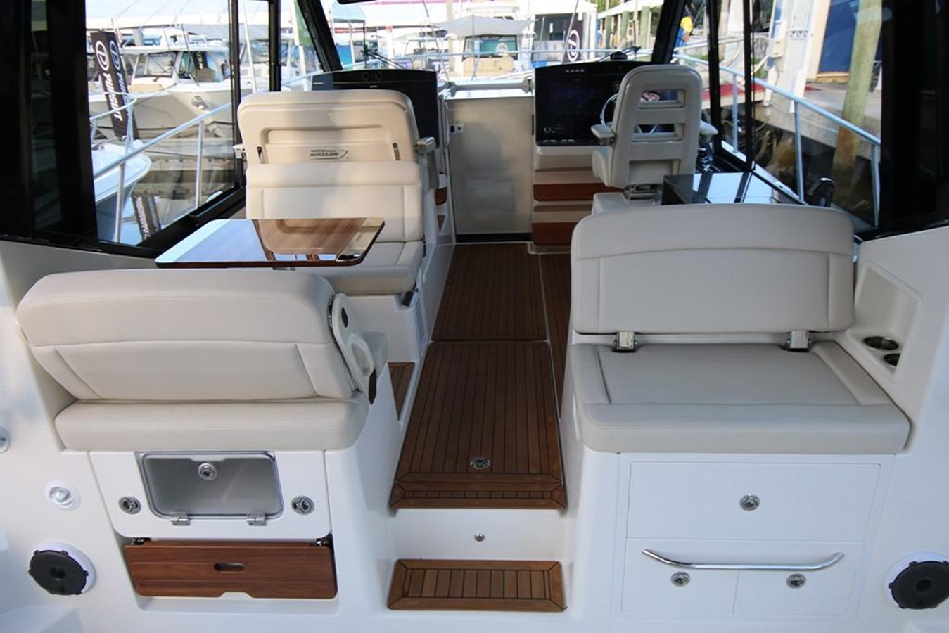 2027 Boston Whaler 405 Conquest 70