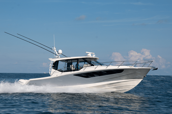 Boston Whaler 405 Conquest 0 2027 Boston Whaler 405 Conquest 1