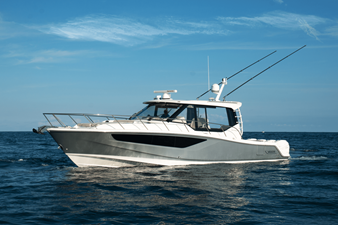 Boston Whaler 405 Conquest 1 2027 Boston Whaler 405 Conquest 2