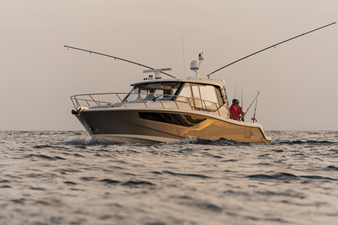 2027 Boston Whaler 405 Conquest 34