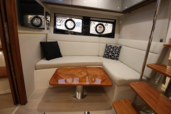 2027 Boston Whaler 405 Conquest 62