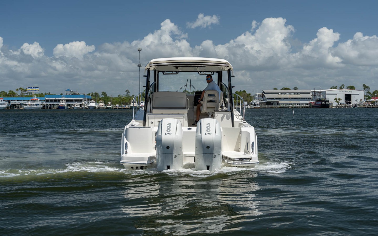 2026 Boston Whaler 325 Conquest 4