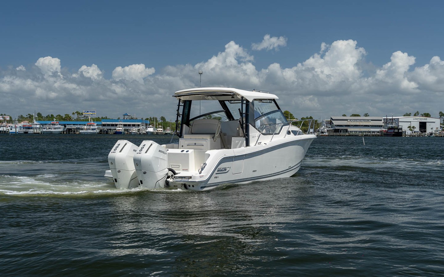 2026 Boston Whaler 325 Conquest 5