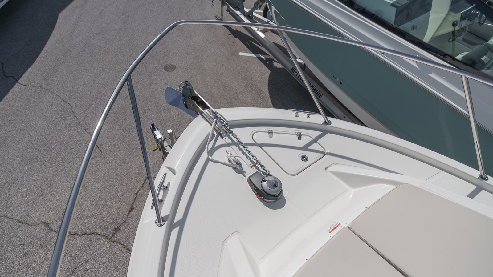 2026 Boston Whaler 325 Conquest 10