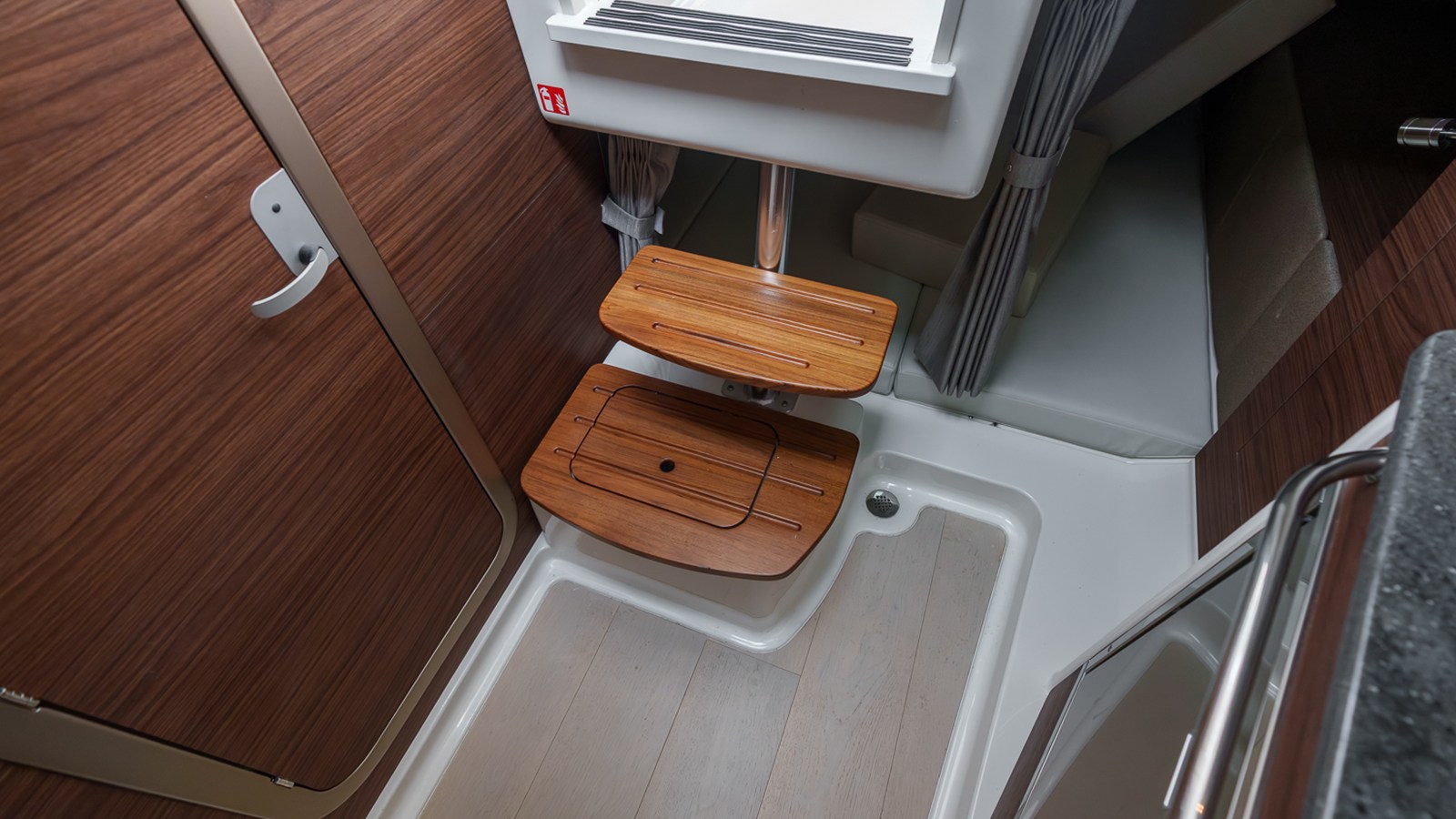 2026 Boston Whaler 325 Conquest 22