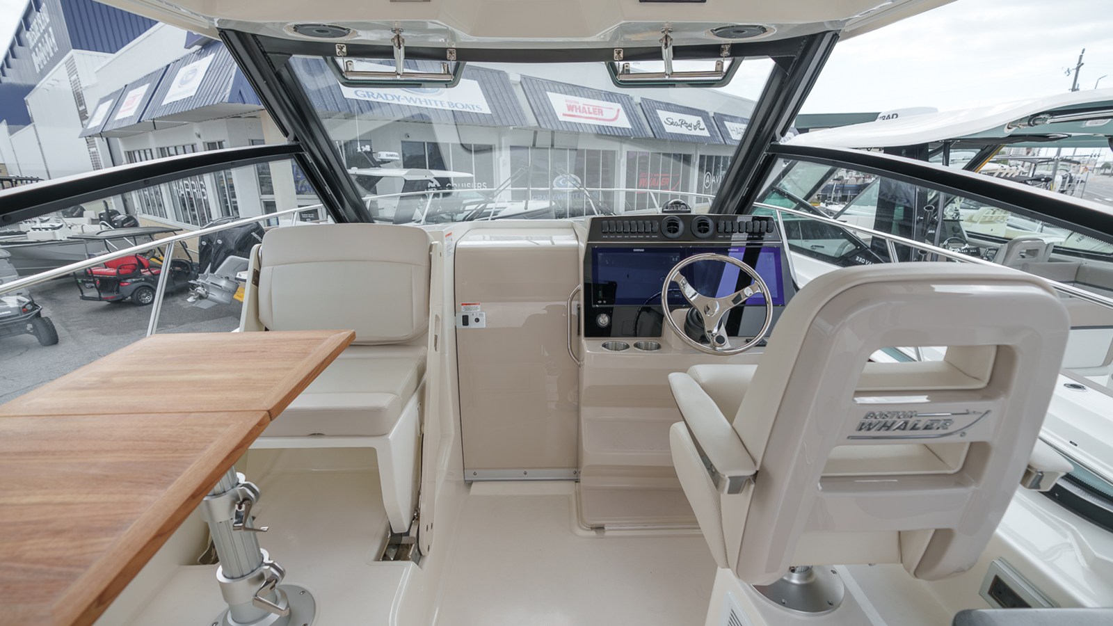 2026 Boston Whaler 325 Conquest 23