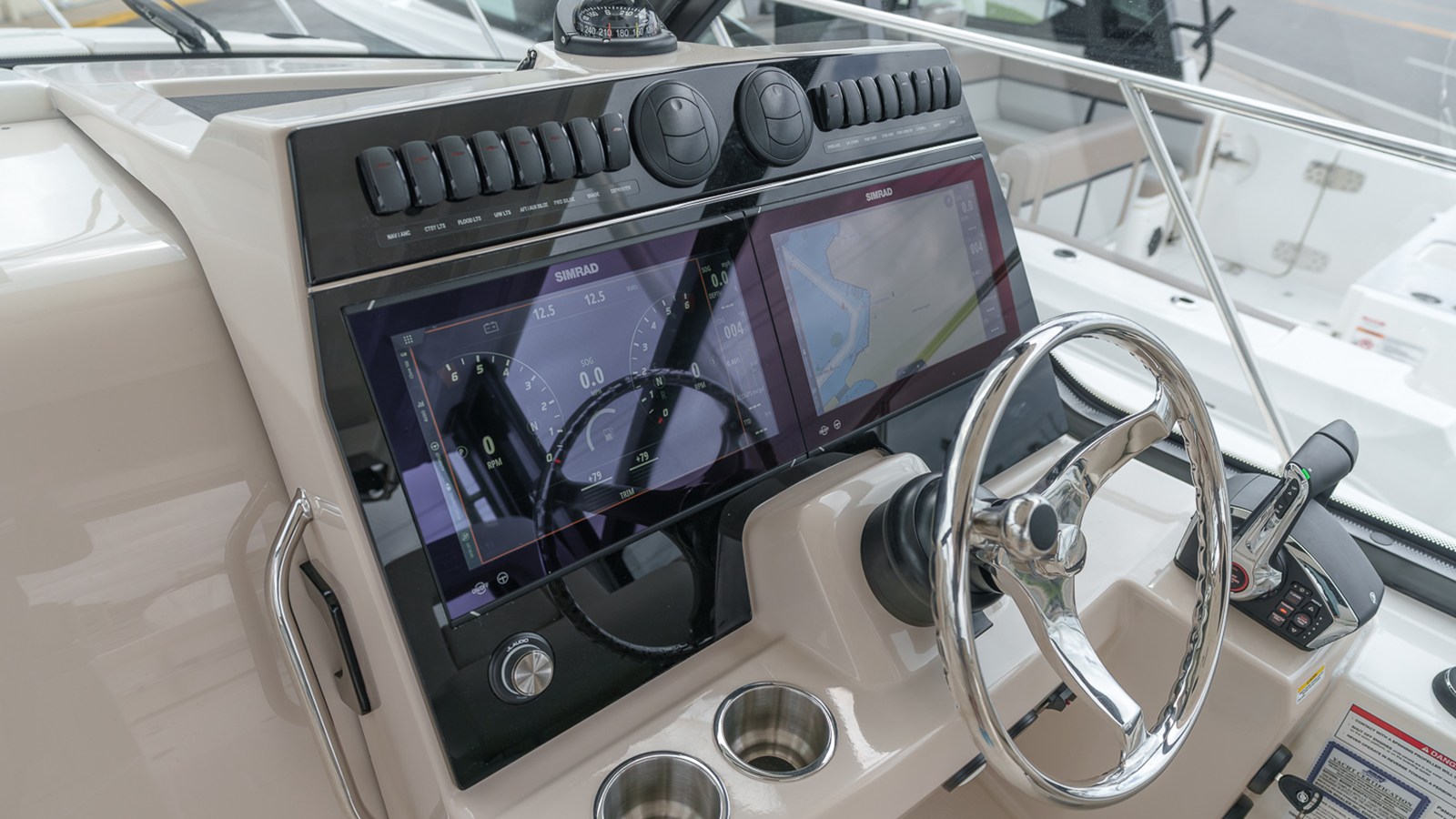 2026 Boston Whaler 325 Conquest 33