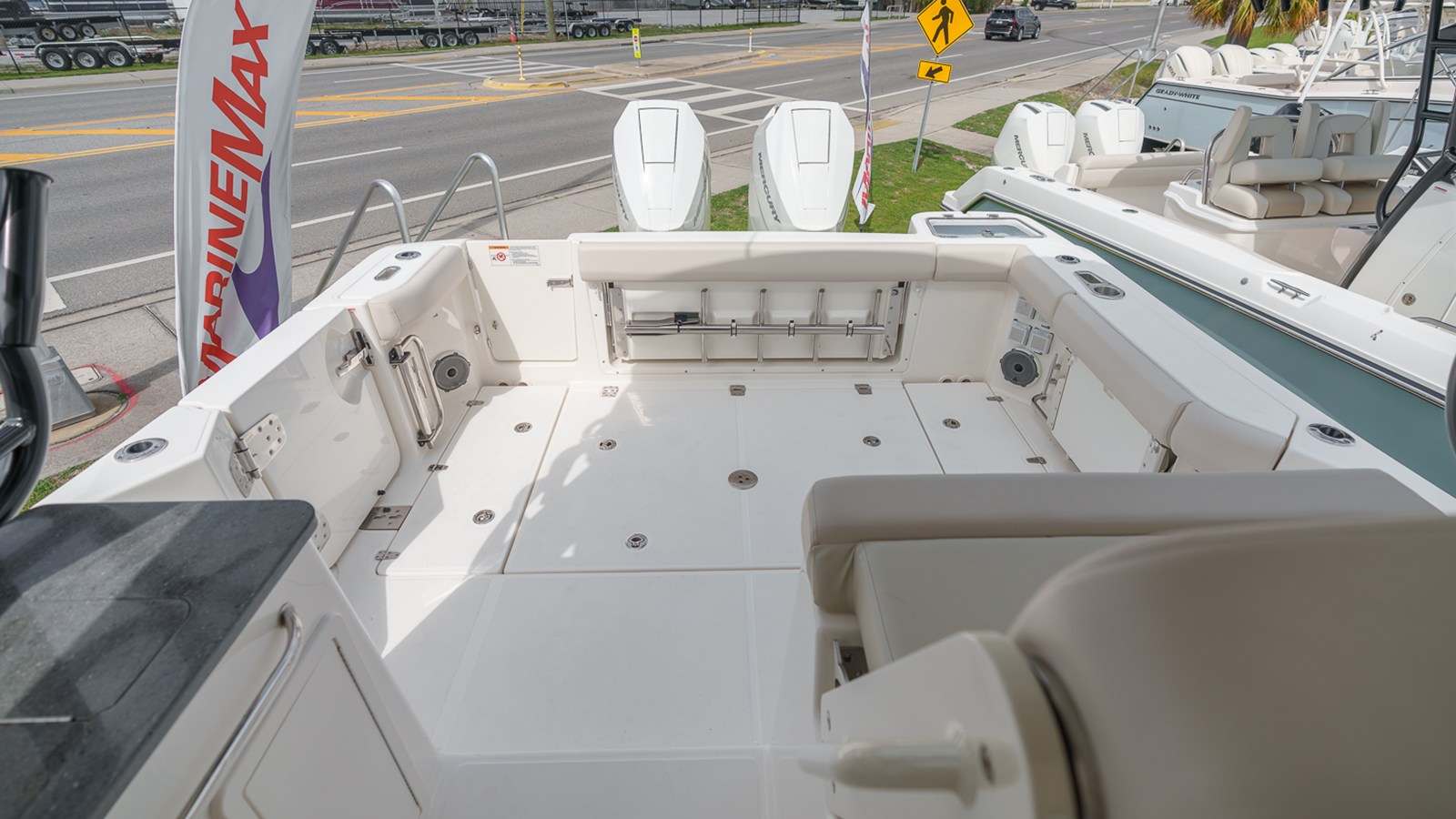 2026 Boston Whaler 325 Conquest 56