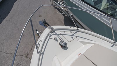 2026 Boston Whaler 325 Conquest 10