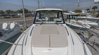 2026 Boston Whaler 325 Conquest 12