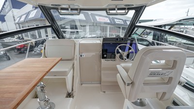 2026 Boston Whaler 325 Conquest 23