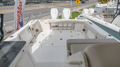 2026 Boston Whaler 325 Conquest 56