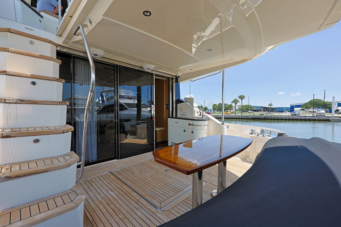 2017 Sea Ray L650 Fly 21