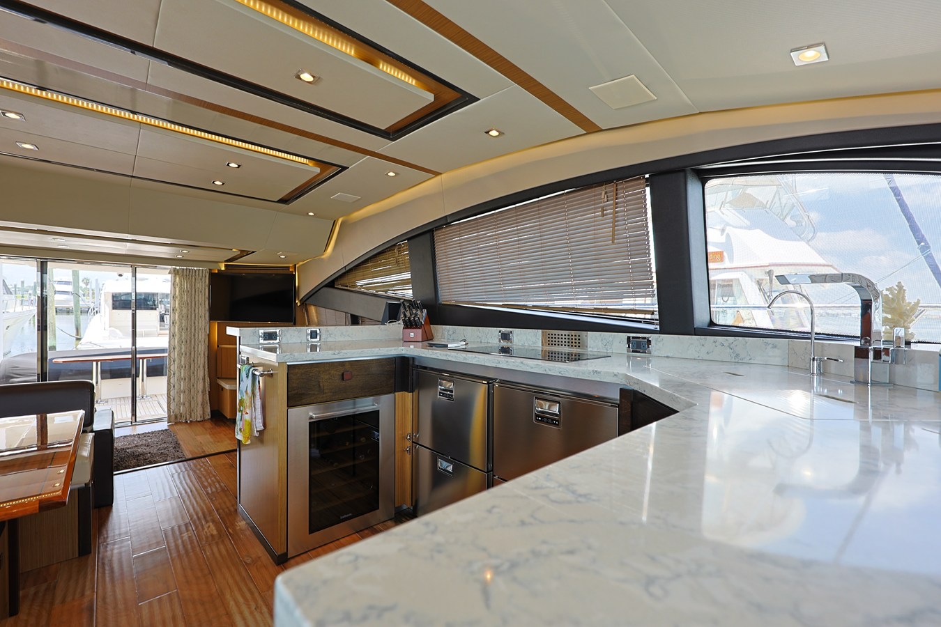 2017 Sea Ray L650 Fly 31