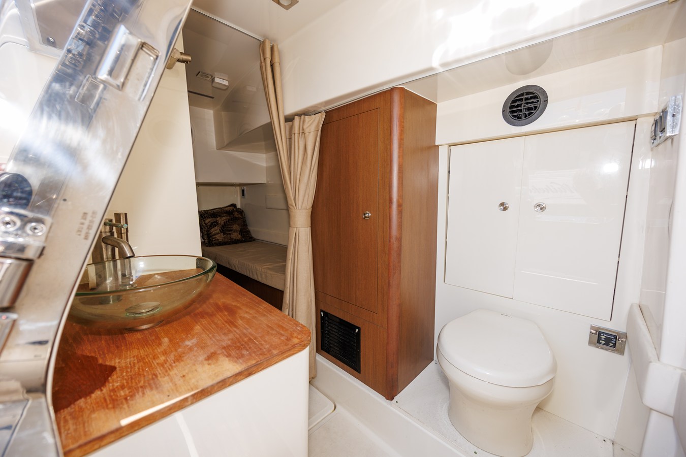 2017 Sea Ray L650 Fly 51